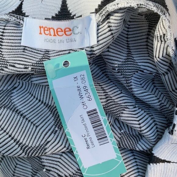 Take 50% OFF- Renee C Lena Off White Skirt, Size - 1X - Picture 3 of 4